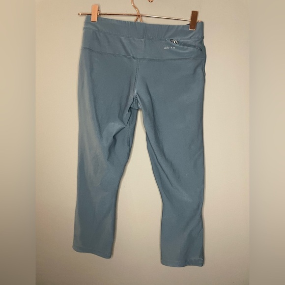 Nike Dri-Fit Cropped Leggings Size M - Picture 6 of 6